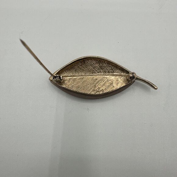 Gold Tone Brooch - Pin , Mother Of Pearl Mosaic Leaf - Liz Claiborne, J-01-30 - Picture 4 of 6